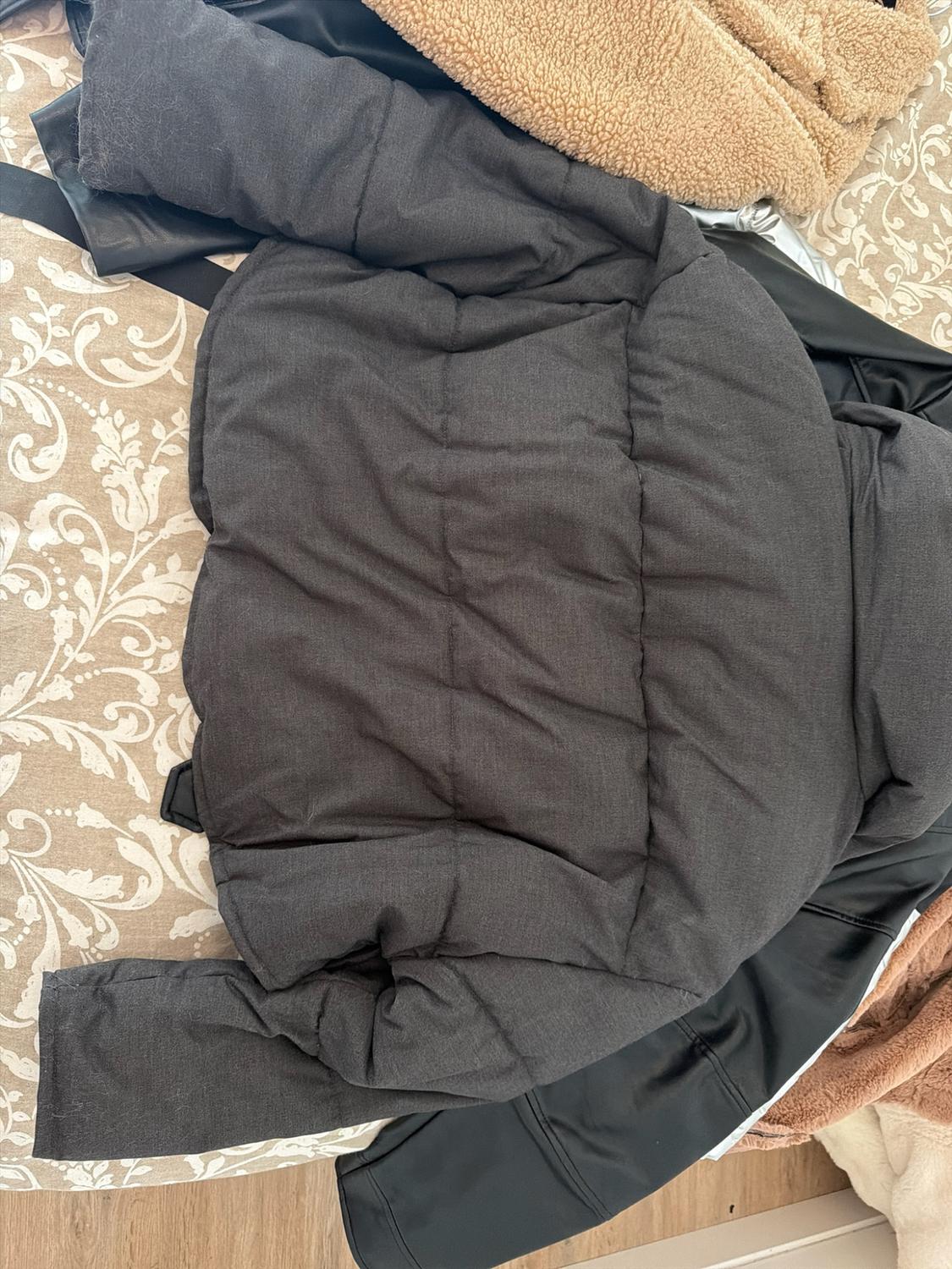 CONTRAST PUFFER JACKET - Image 3