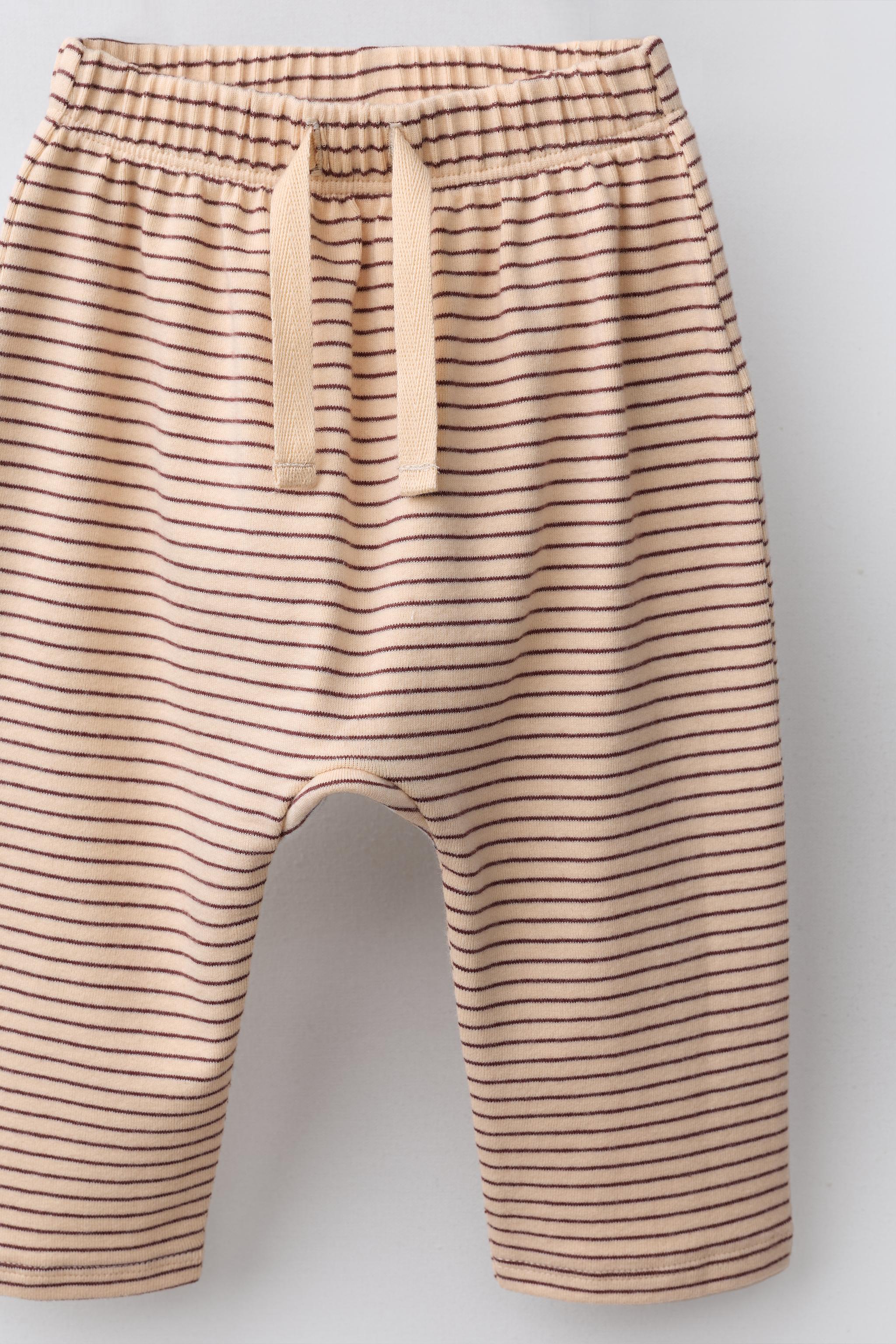 Детские брюки Zara STRIPED T-SHIRT AND JOGGER PANTS SET — фото 6