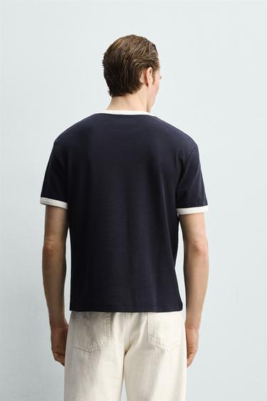 T-SHIRT BASIQUE CÔTELÉ À CONTRASTE - Bleu marine de Zara - Image 2