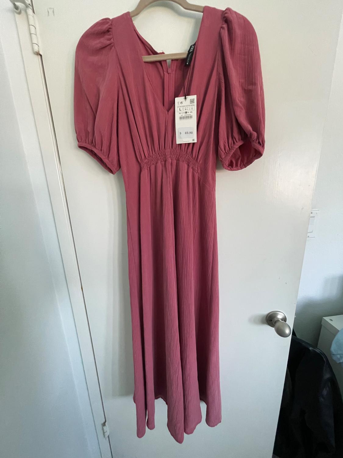 VESTIDO MANGA VOLUMEN