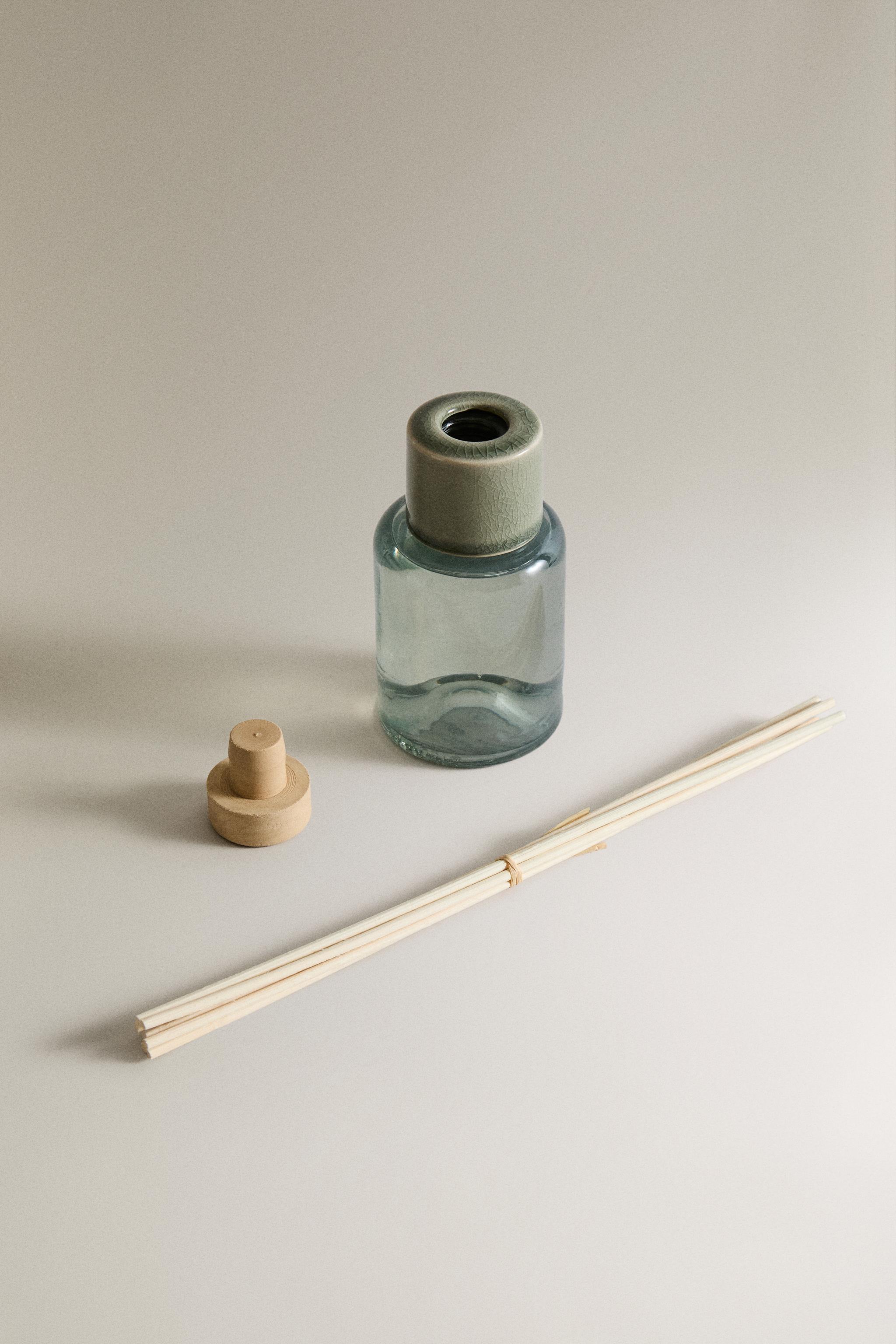 (190 ML) PURE GARDENIA REED DIFFUSERS — white