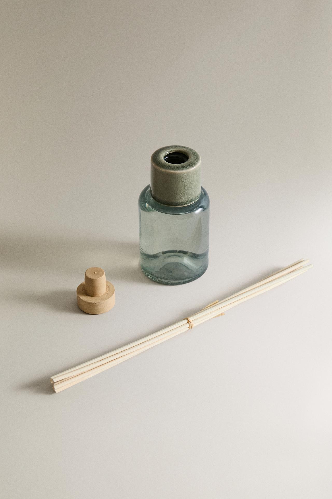 (190 ML) PURE GARDENIA REED DIFFUSERS — white