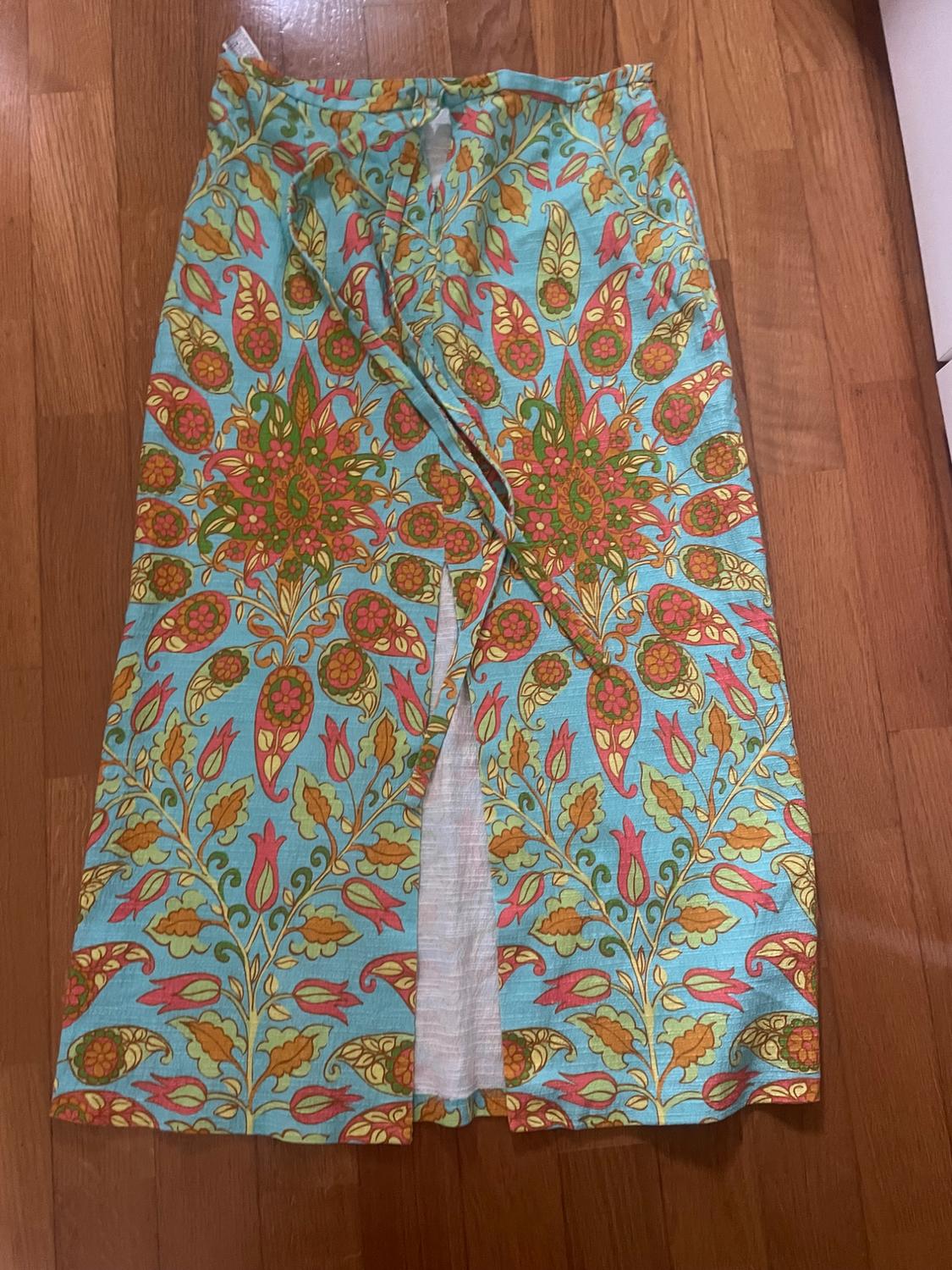 PRINTED CAPE SKIRT - Image 2