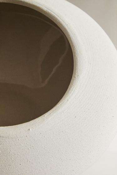 OVAL CERAMIC VASE - Ecru by Zara - Image 1