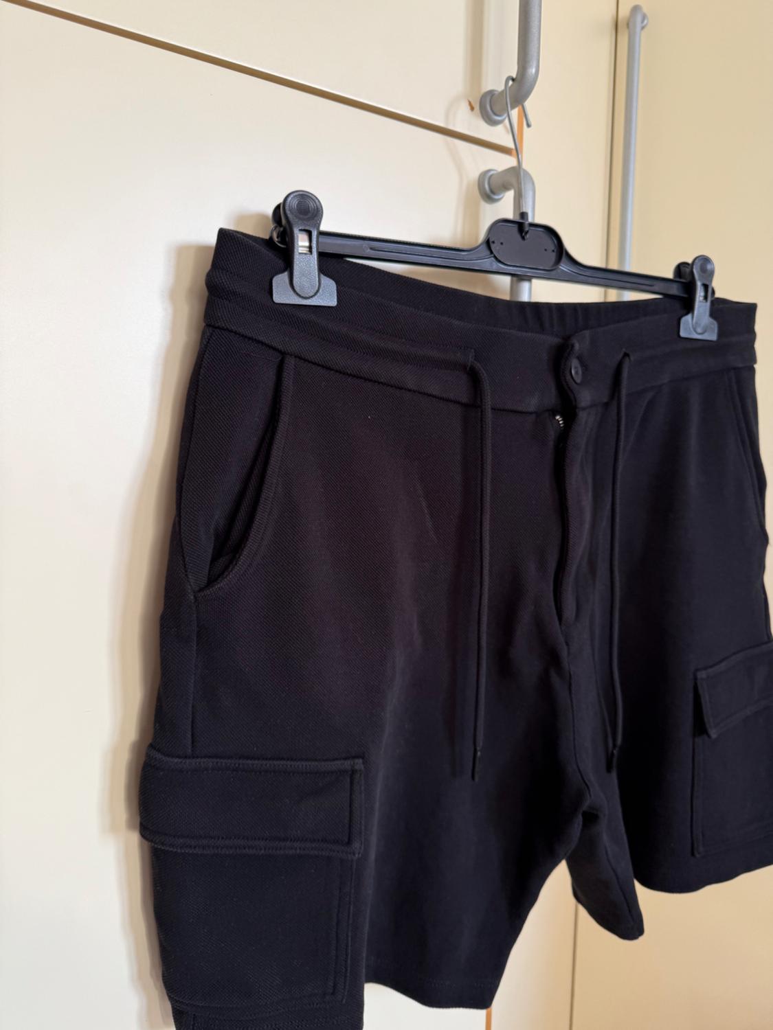PIQUÉ CARGO BERMUDA SHORTS - Image 2
