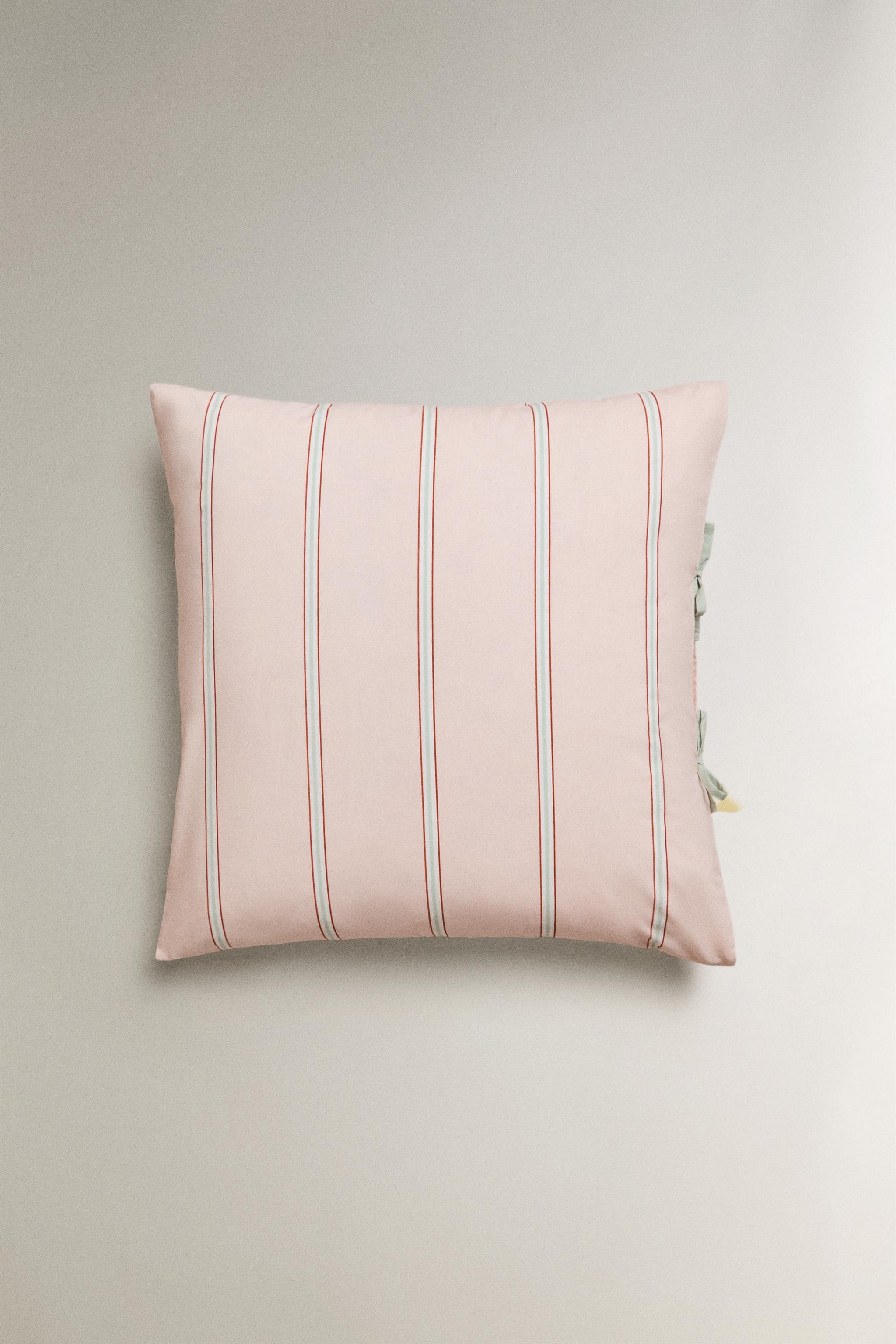 KIDS' STRIPED PILLOWCASE — Pink