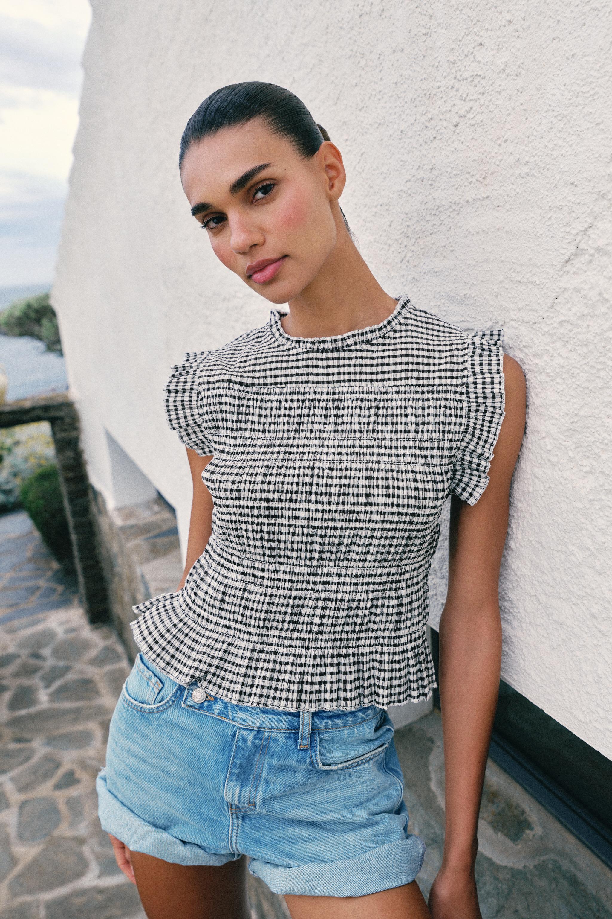 GINGHAM SMOCKED TOP — Brown / Ecru