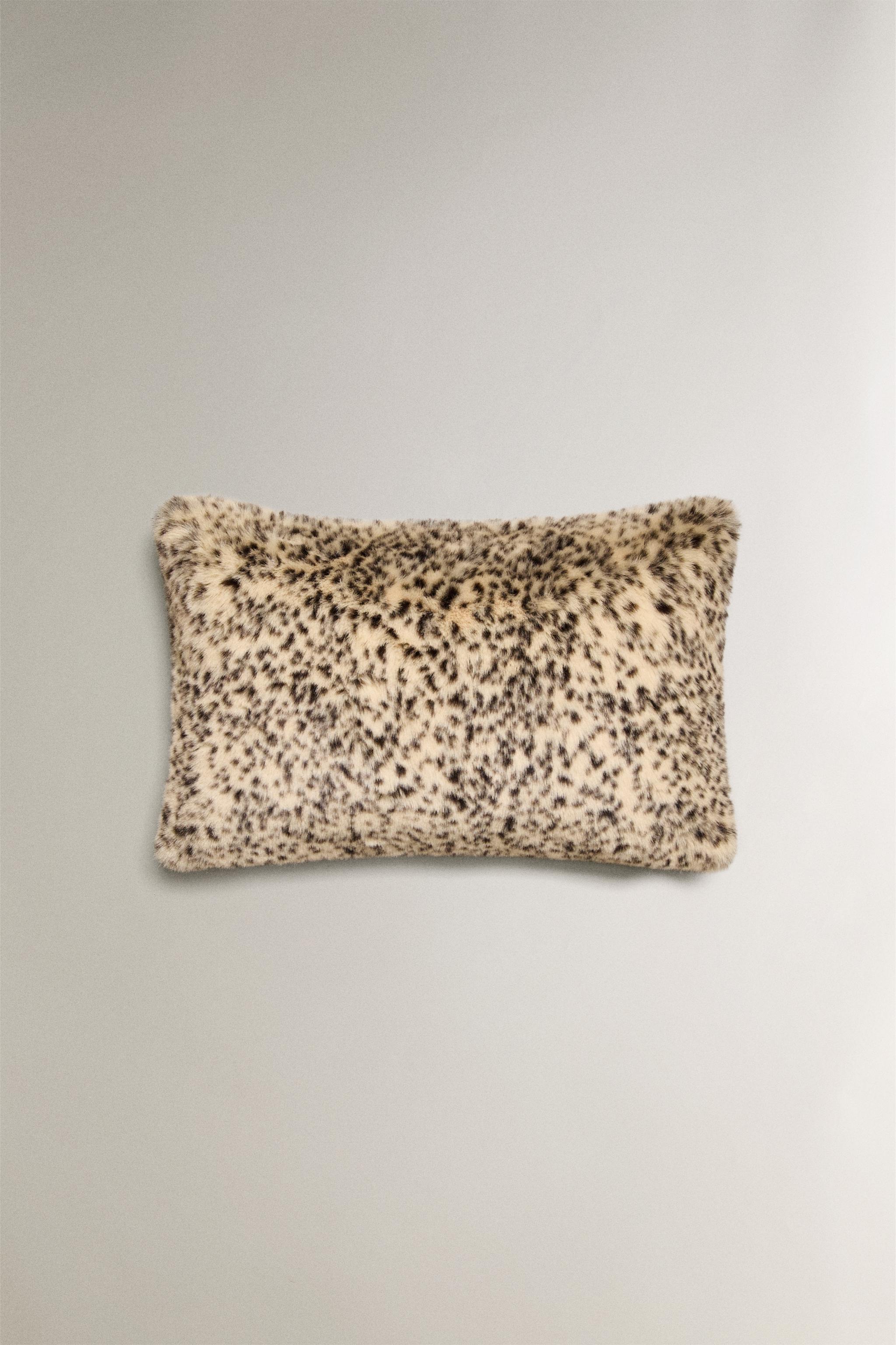 アニマルプリント クッションカバー - クリーム | ZARA Japan / 日本