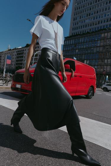 ROBE MIDI COMBINÉE JUPE MATIÈRE SYNTHÉTIQUE - Noir / Blanc de Zara - Image 3