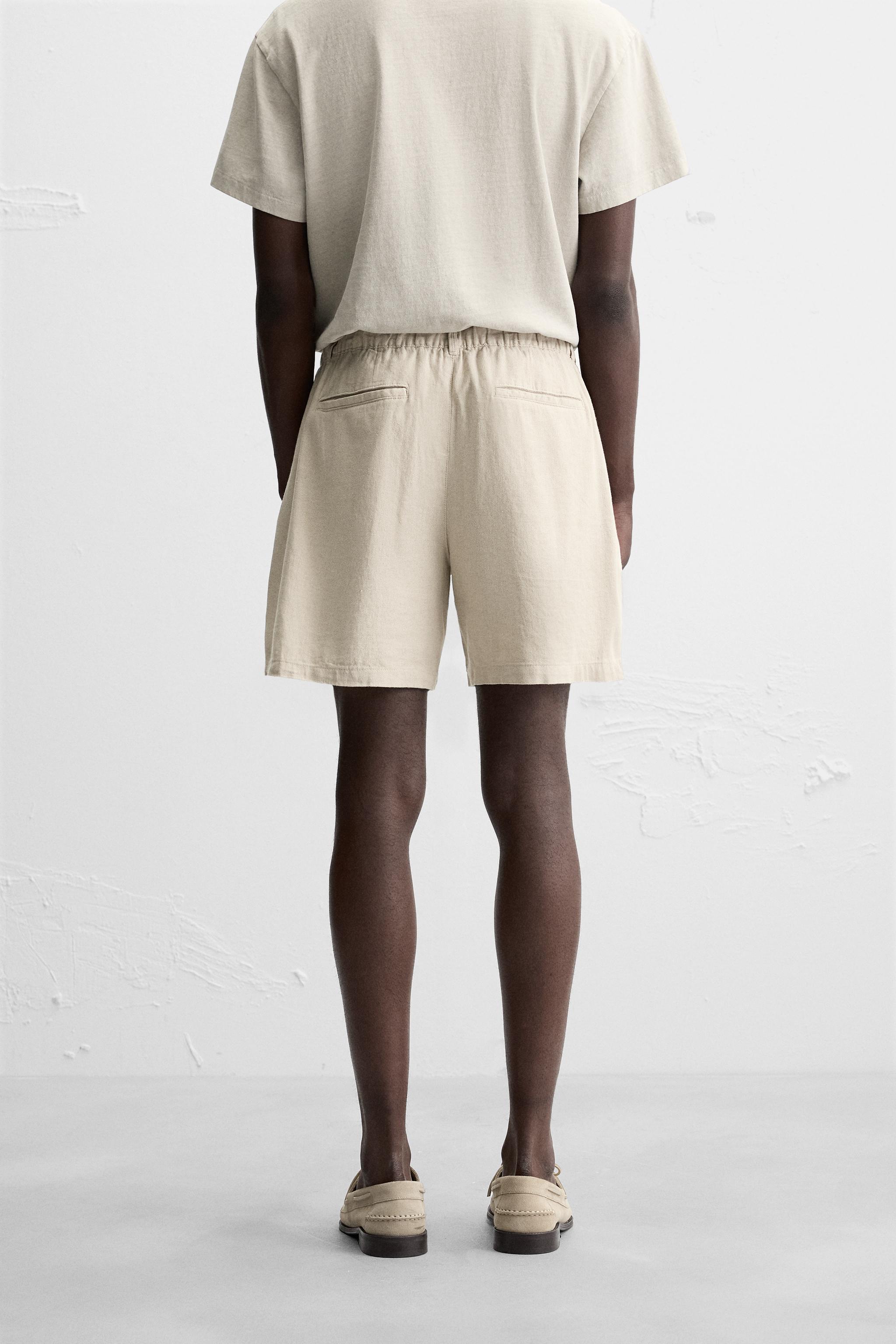ZARA【NEW】BUTTON DETAIL BERMUDA SHORTS IN A LINEN BLEND HIGH-WAIST LINEN BLEND BERMUDA SHORTS - Light beige | ZARA