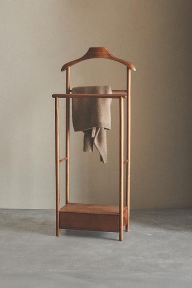 Zara ACACIA WOOD VALET STAND - Brown