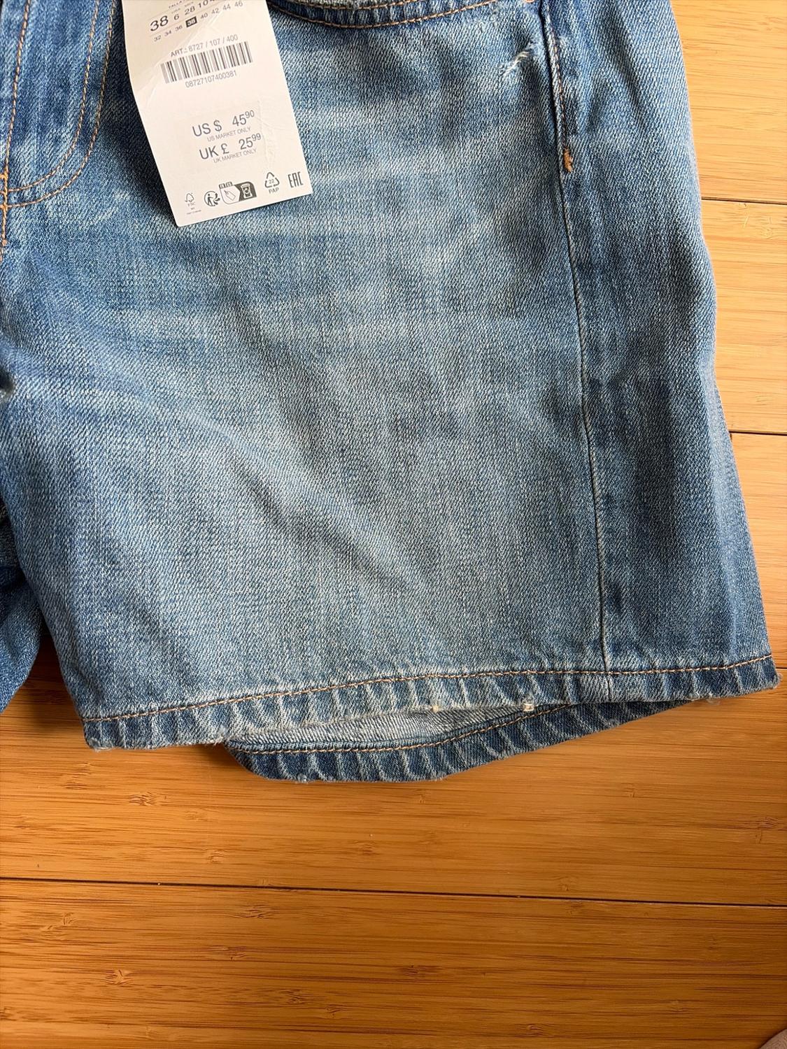 REGULAR FIT MID-RISE DENIM SHORTS - Image 2
