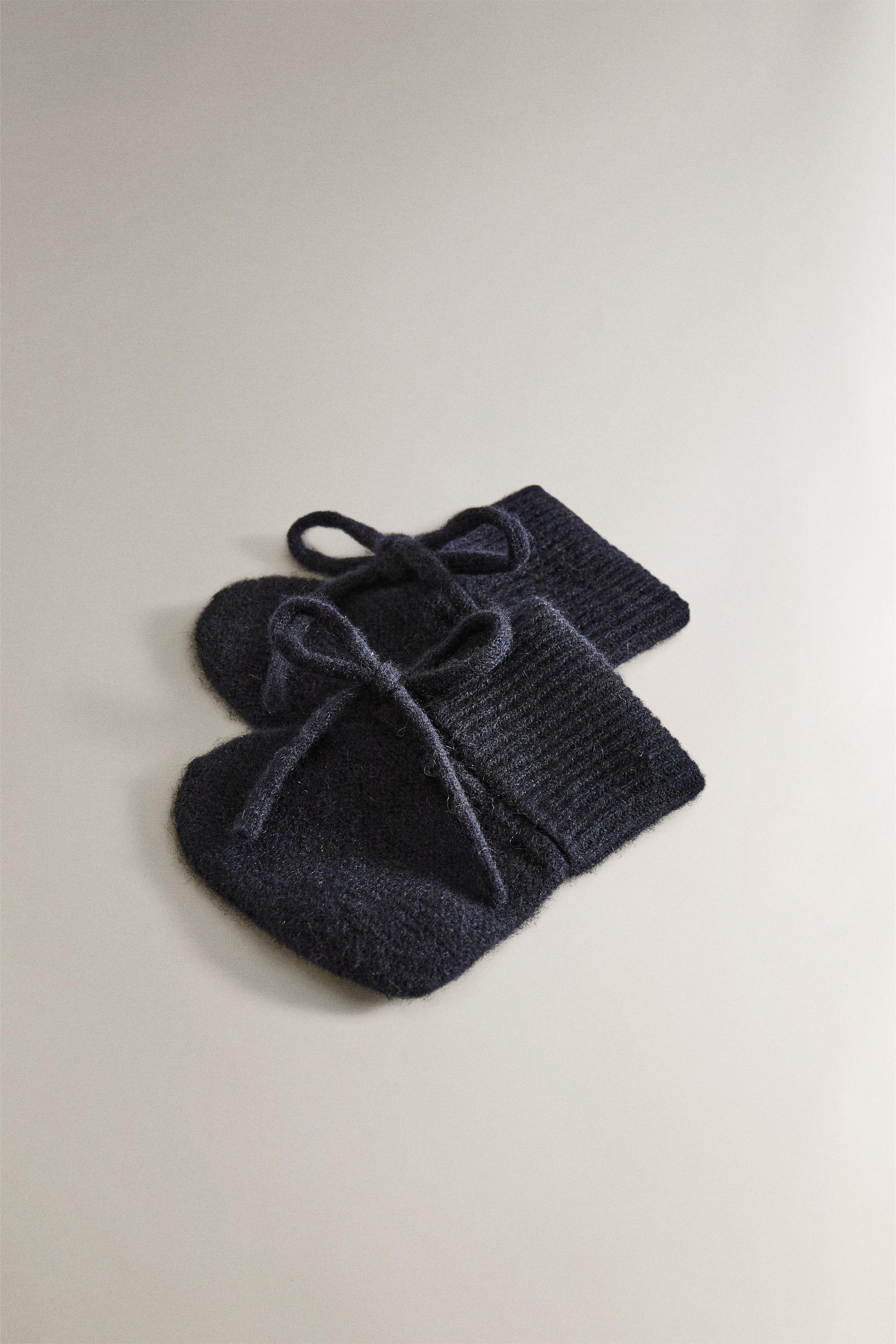 CASHMERE BABY BOOTIES