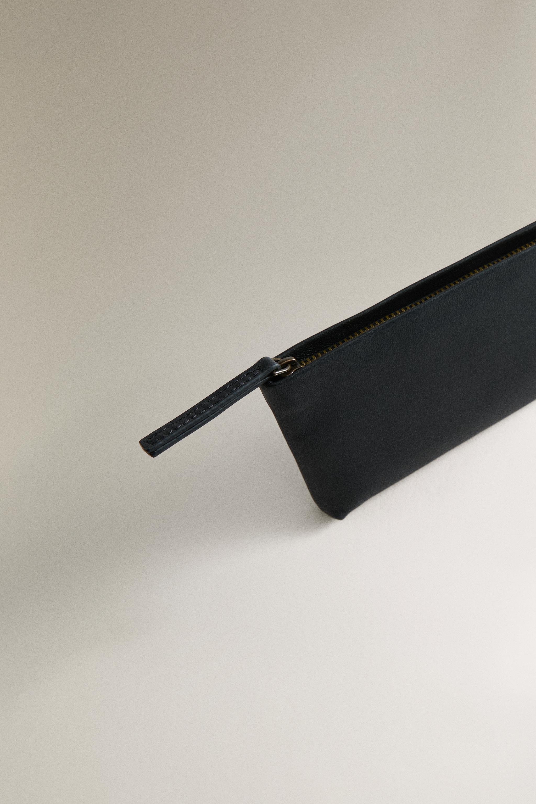TROUSSE DE RANGEMENT CUIR