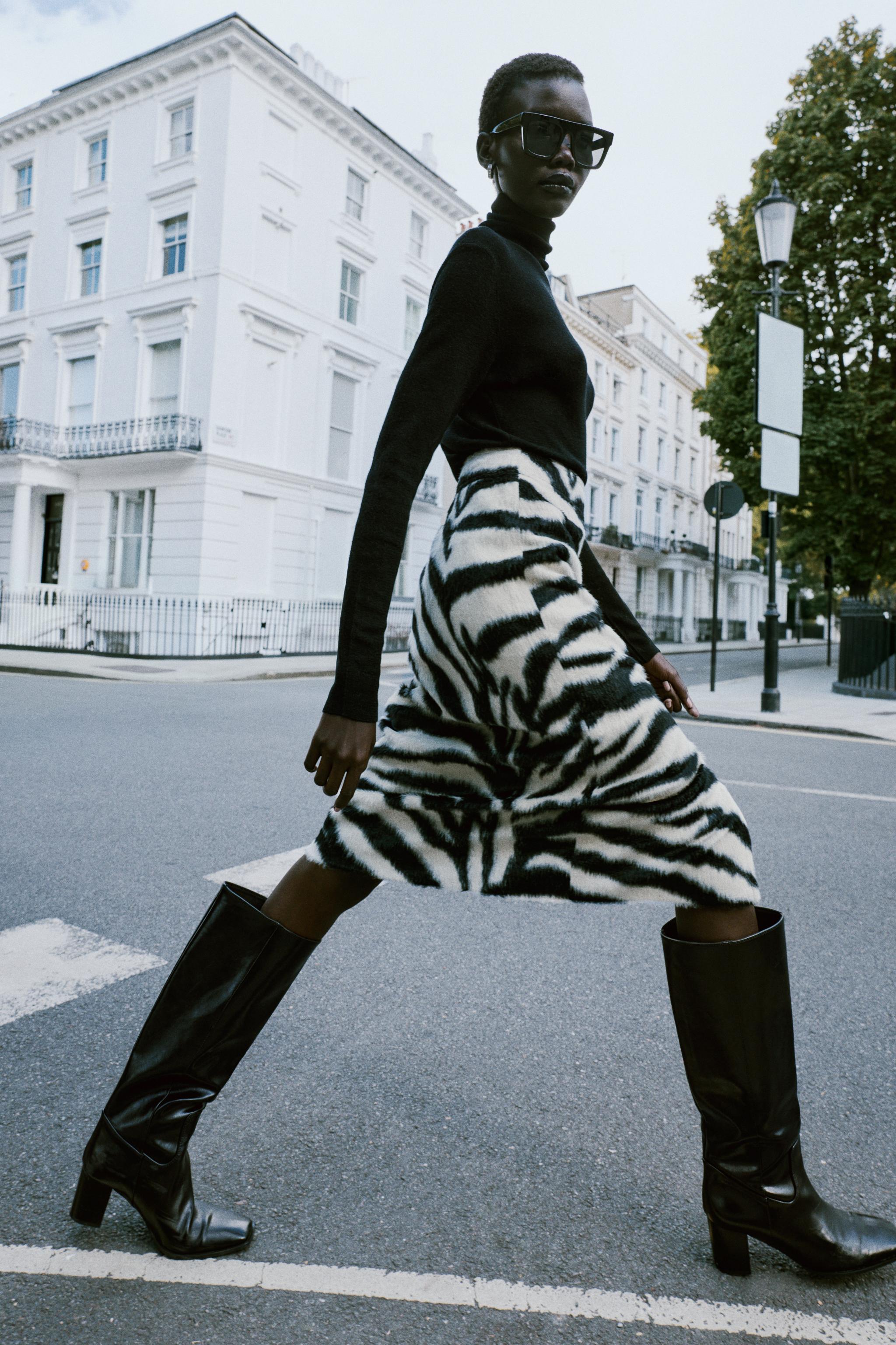 ANIMAL PRINT FAUX FUR MIDI SKIRT