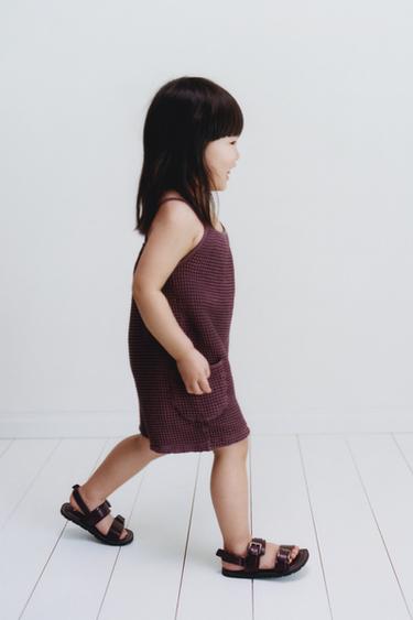 ĪSS KOMBINEZONS AR VAFEĻU RAKSTU UN BANTIEM - Baklažānu no Zara