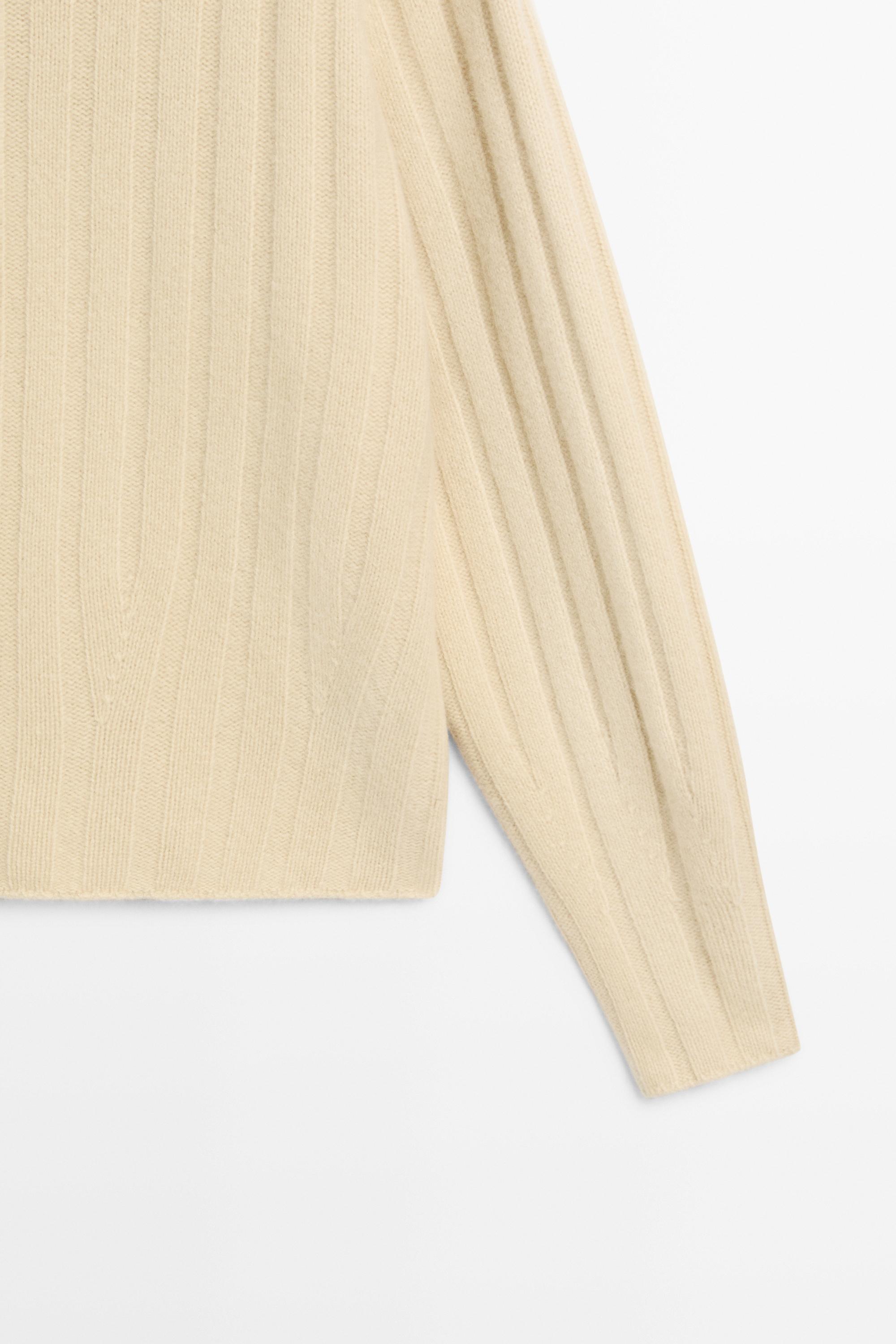 Pull en maille col cheminée 100 % laine