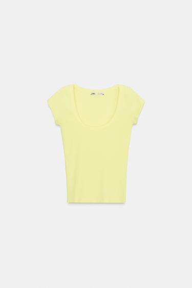 CAMISETA ESCOTE REDONDO - Amarillo de Zara