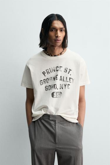 CAMISETA RELAXED FIT TEXTO LAVADO - Crudo de Zara