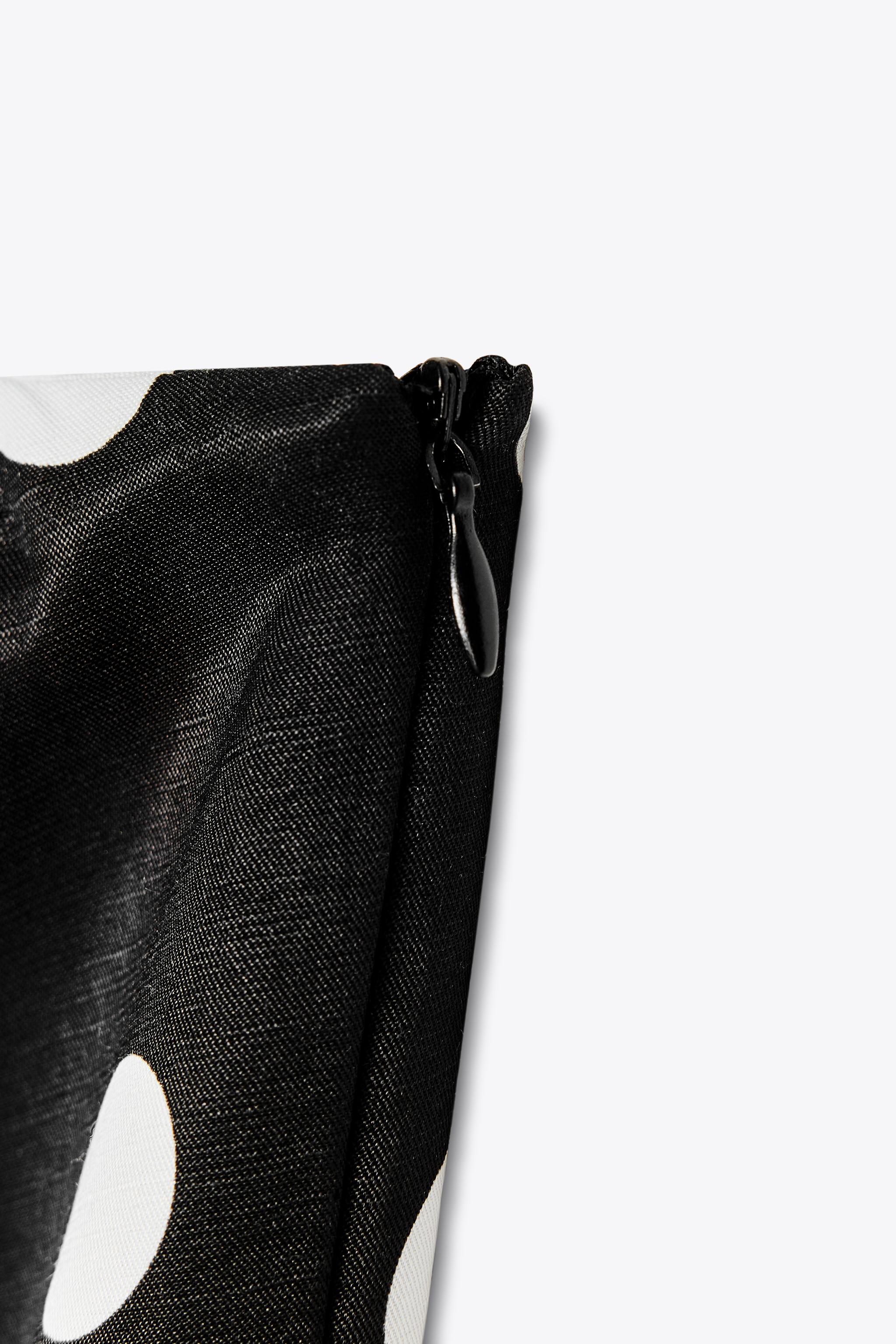 ZARA かわいいストラップレスドット柄ワンピース ZW COLLECTION ストラップレスドット柄ワンピース ZW COLLECTION - ブラック