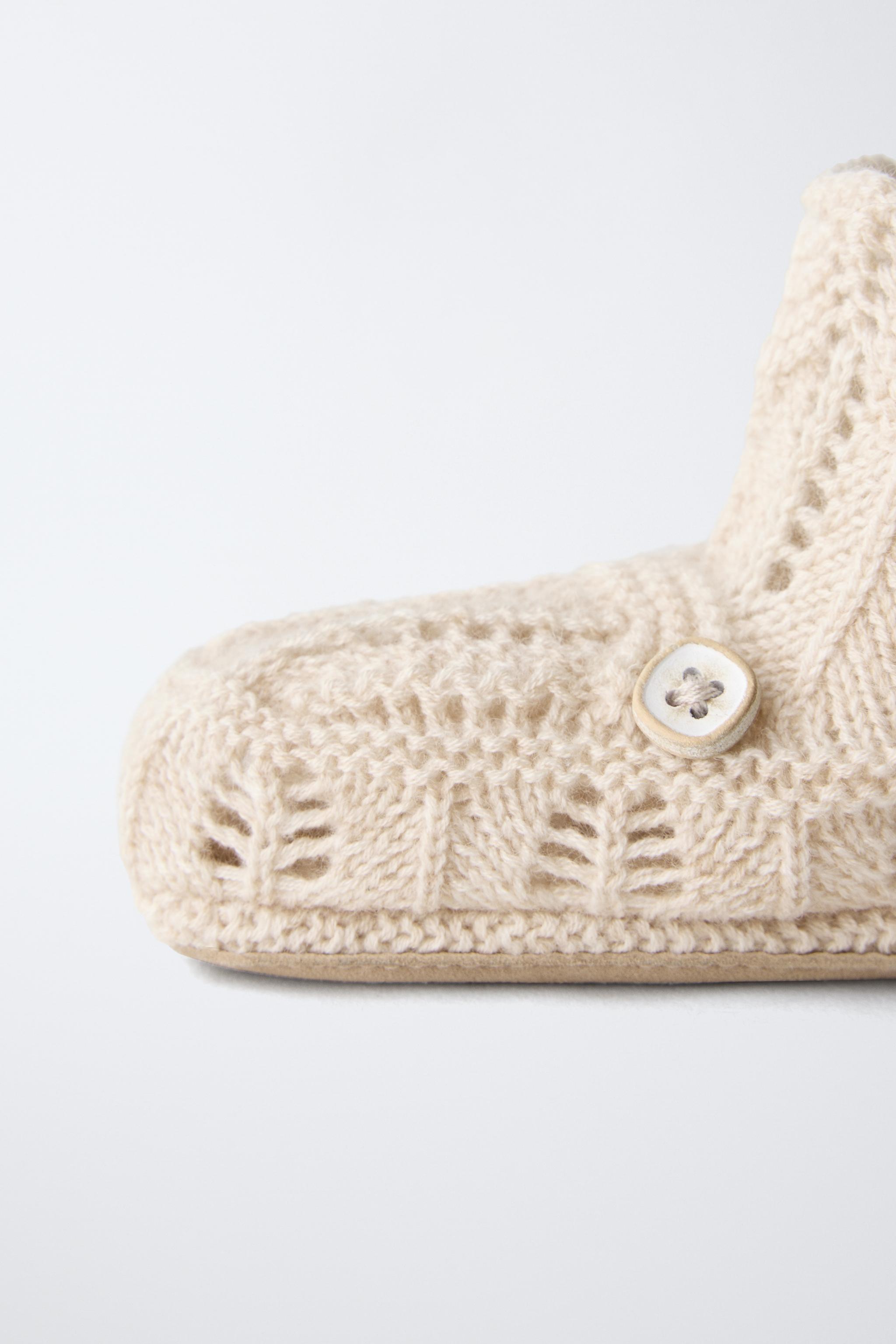 DETAIL BOOTIES