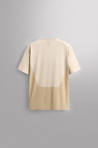 T-SHIRT TECHNIQUE COLOR BLOCK - Blanc cassé de Zara - Image 6