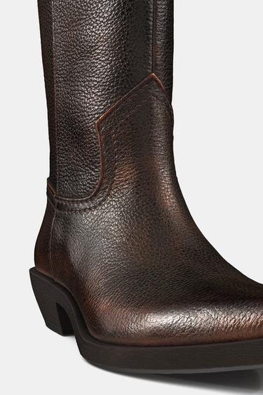 BOTTES EN CUIR À EFFET USÉ - Marron de Zara - Image 5
