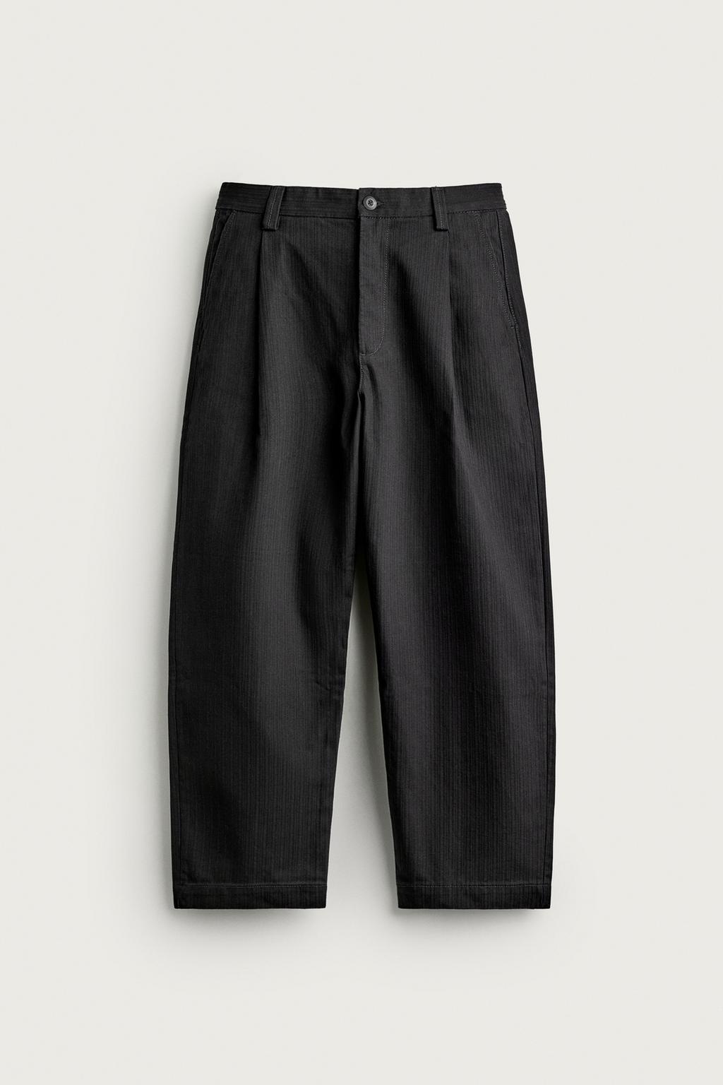 RELAXED FIT PLEATED CHINO TROUSERS