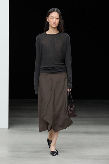 Flowing midi skirt with pleated detail — Brown 1