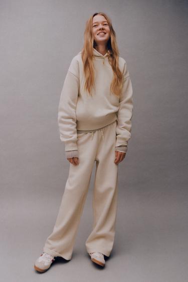 SUDADERA BÁSICA ETIQUETA - Crudo de Zara