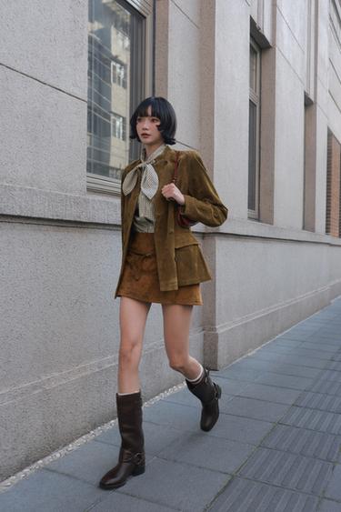 LEATHER FLAT EMBROIDERED BOOTS - Brown by Zara