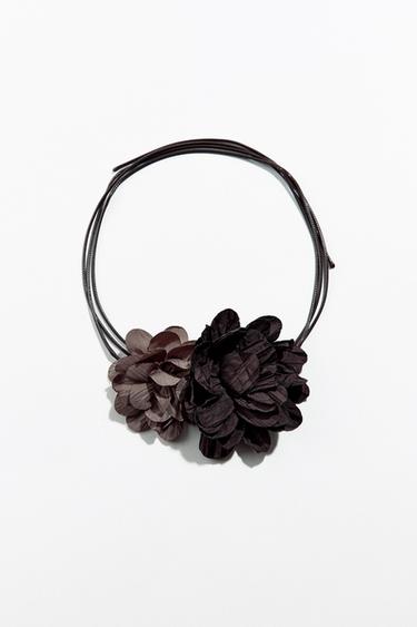 NECK FLOWERS WITH CORD - Brown by Zara