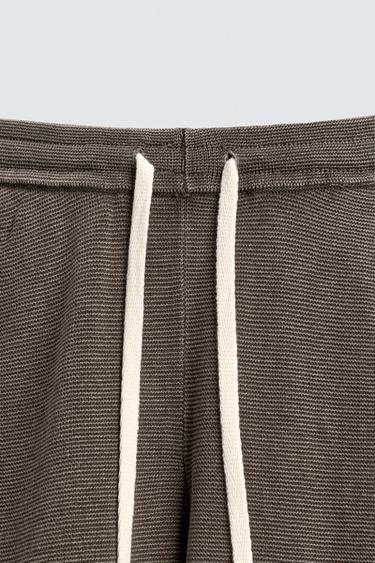 PANTALON EN MAILLE STRUCTURÉ - Tabac de Zara - Image 2
