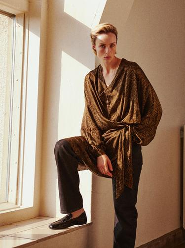 Zara Product image - Brown / White - Image 0