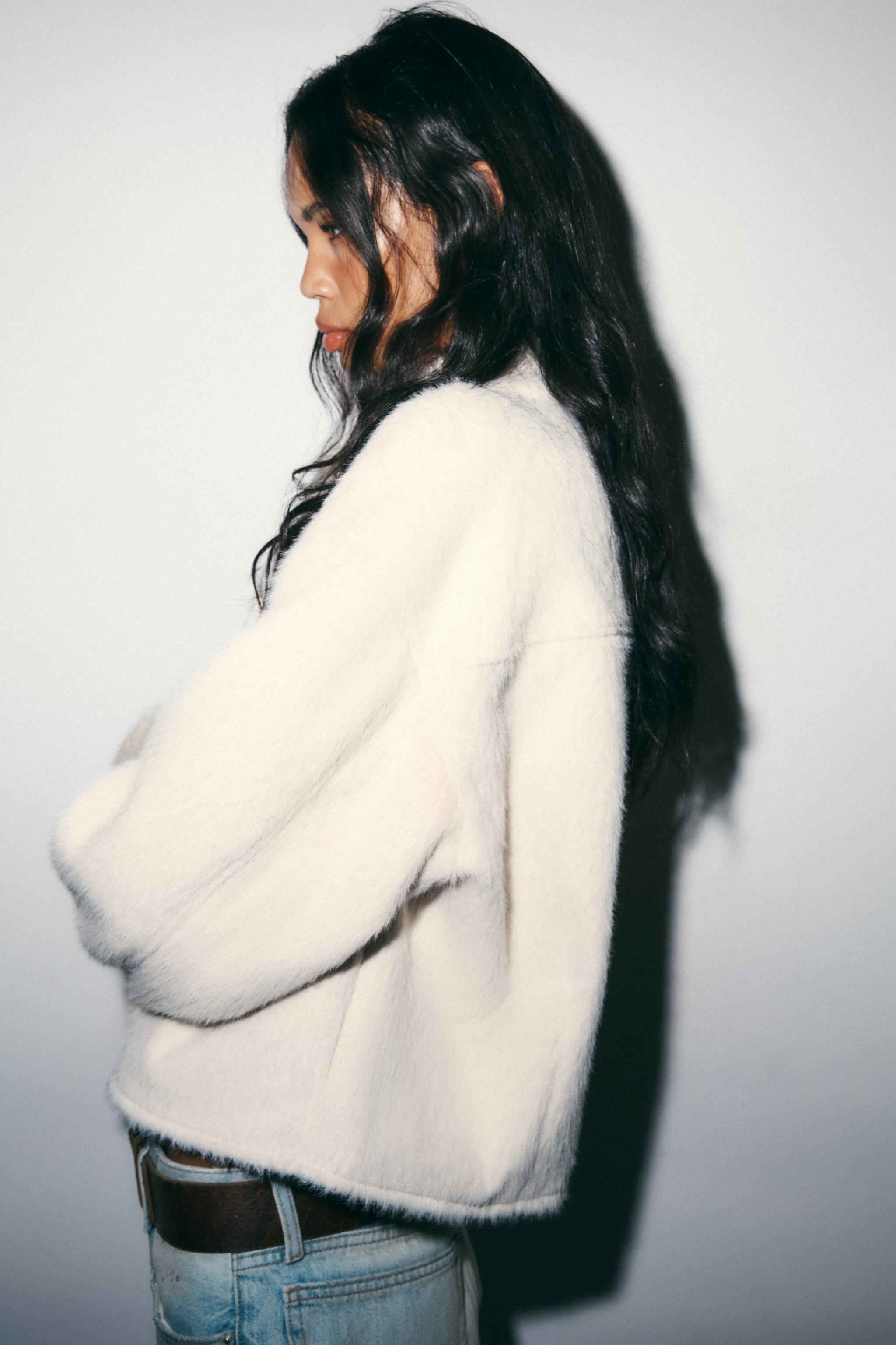 CROSSOVER FAUX FUR JACKET - Ecru | ZARA Canada