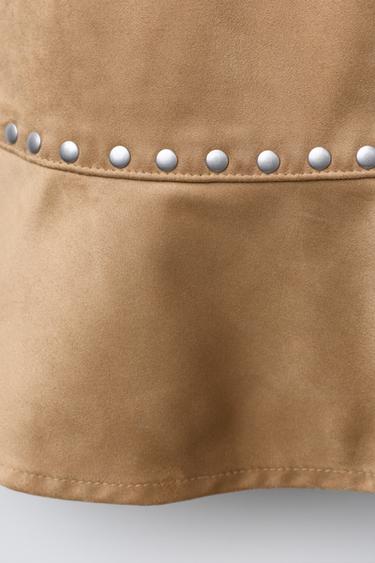 ROBE EFFET DAIM À CLOUS - Camel clair de Zara - Image 3