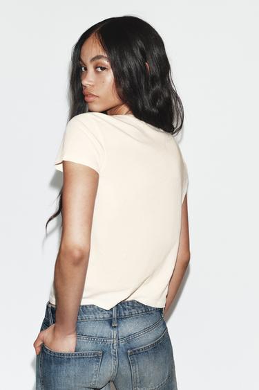 T-SHIRT DÉCHIRURES MANCHES COURTES - Écru de Zara - Image 3