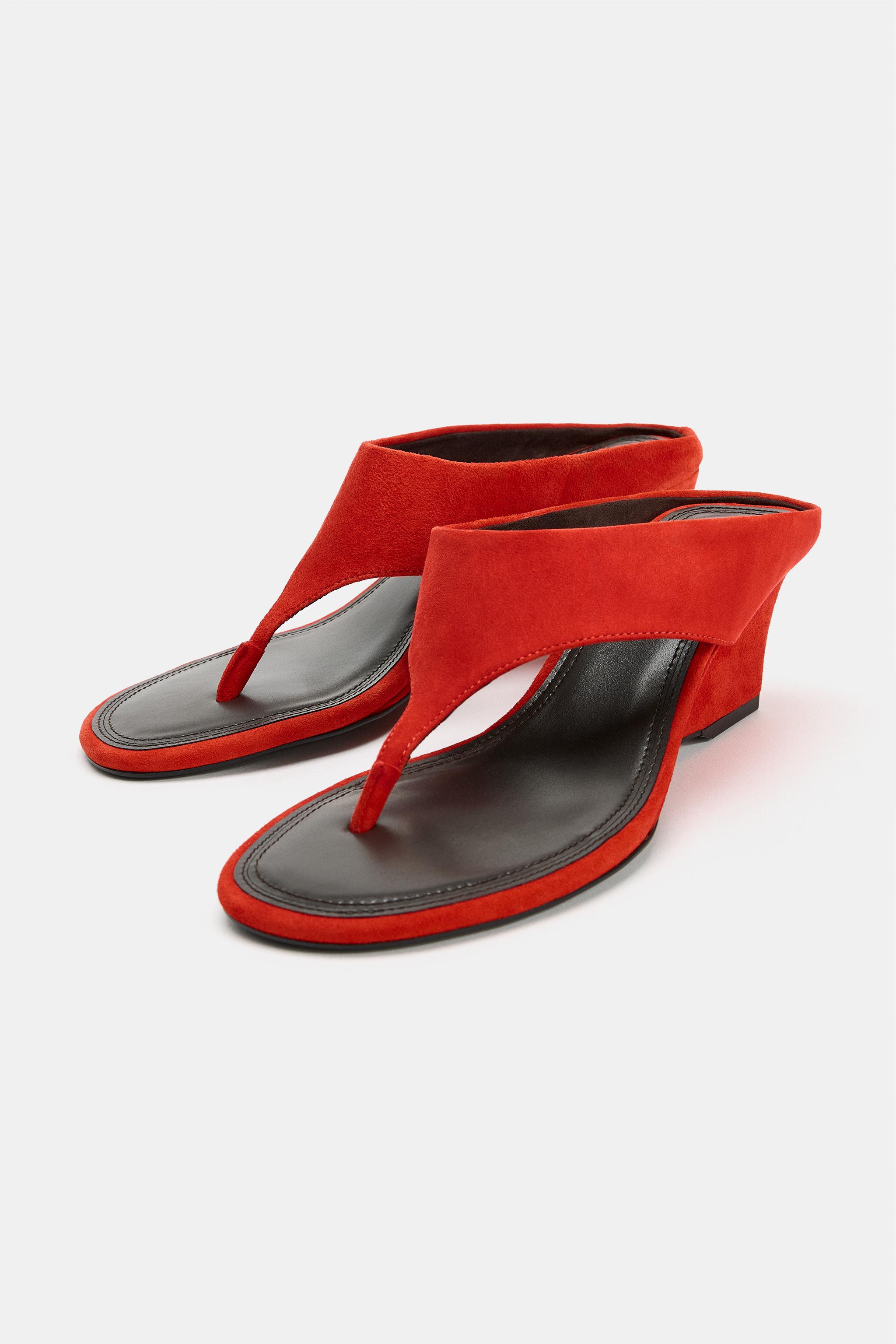 LEATHER WEDGE SANDALS