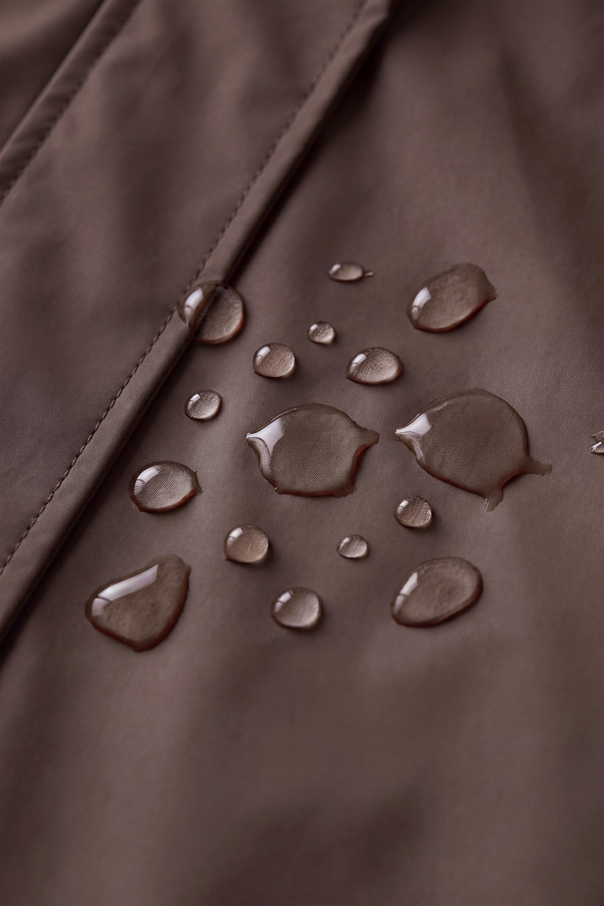 Детские куртки Zara WATER-REPELLENT RUBBERIZED FAUX-FUR LINED RAINCOAT — фото 11