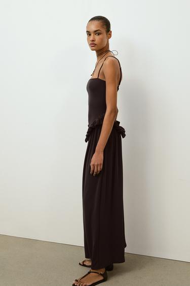 ROBE PEPLUM À VOLUME - Marron foncé de Zara - Image 3