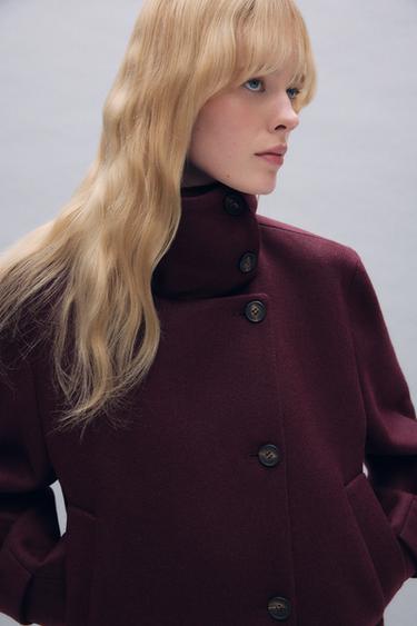 ABRIGO CORTO CRUZADO CON LANA - Burdeos de Zara