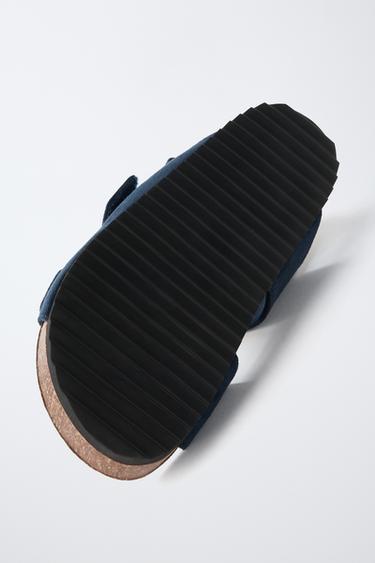SANDALES À BOUCLES - Bleu marine de Zara - Image 6