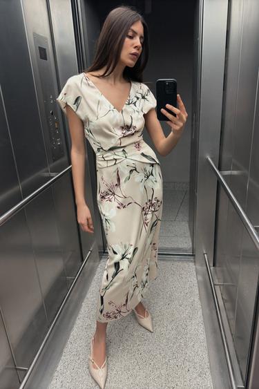 ROBE MI-LONGUE SATINÉE À IMPRIMÉ FLORAL - Multicolore de Zara