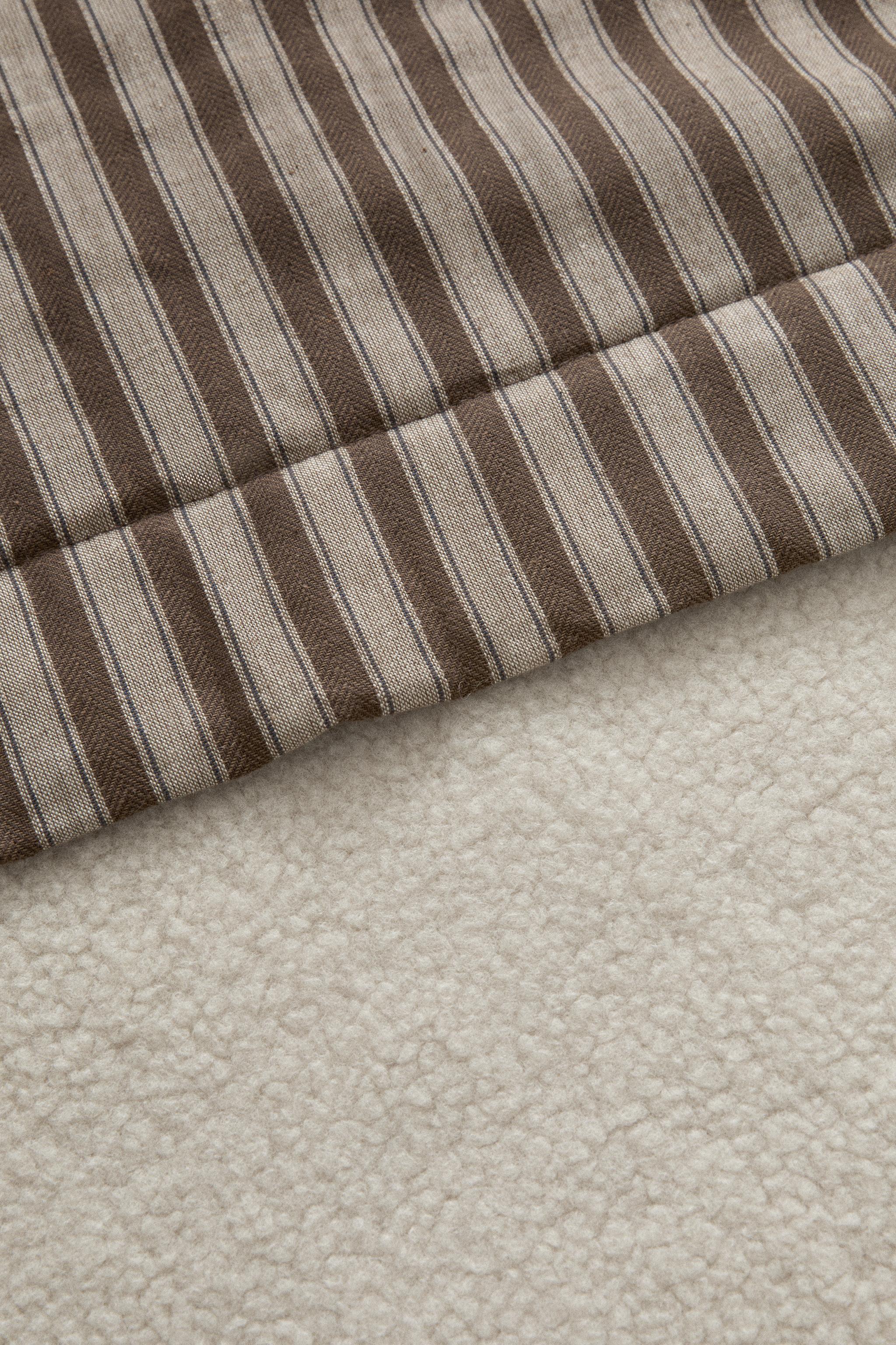 STRIPED FAUX SHEARLING PET BLANKET