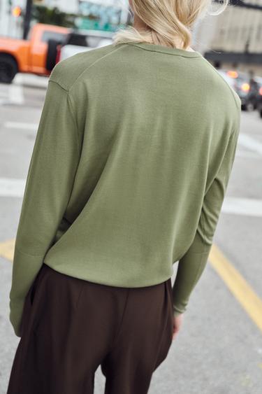 ПУЛОВЕР ОТ ИЗКЛЮЧИТЕЛНО ФИНА ПЛЕТКА - Маслиненозелено от Zara