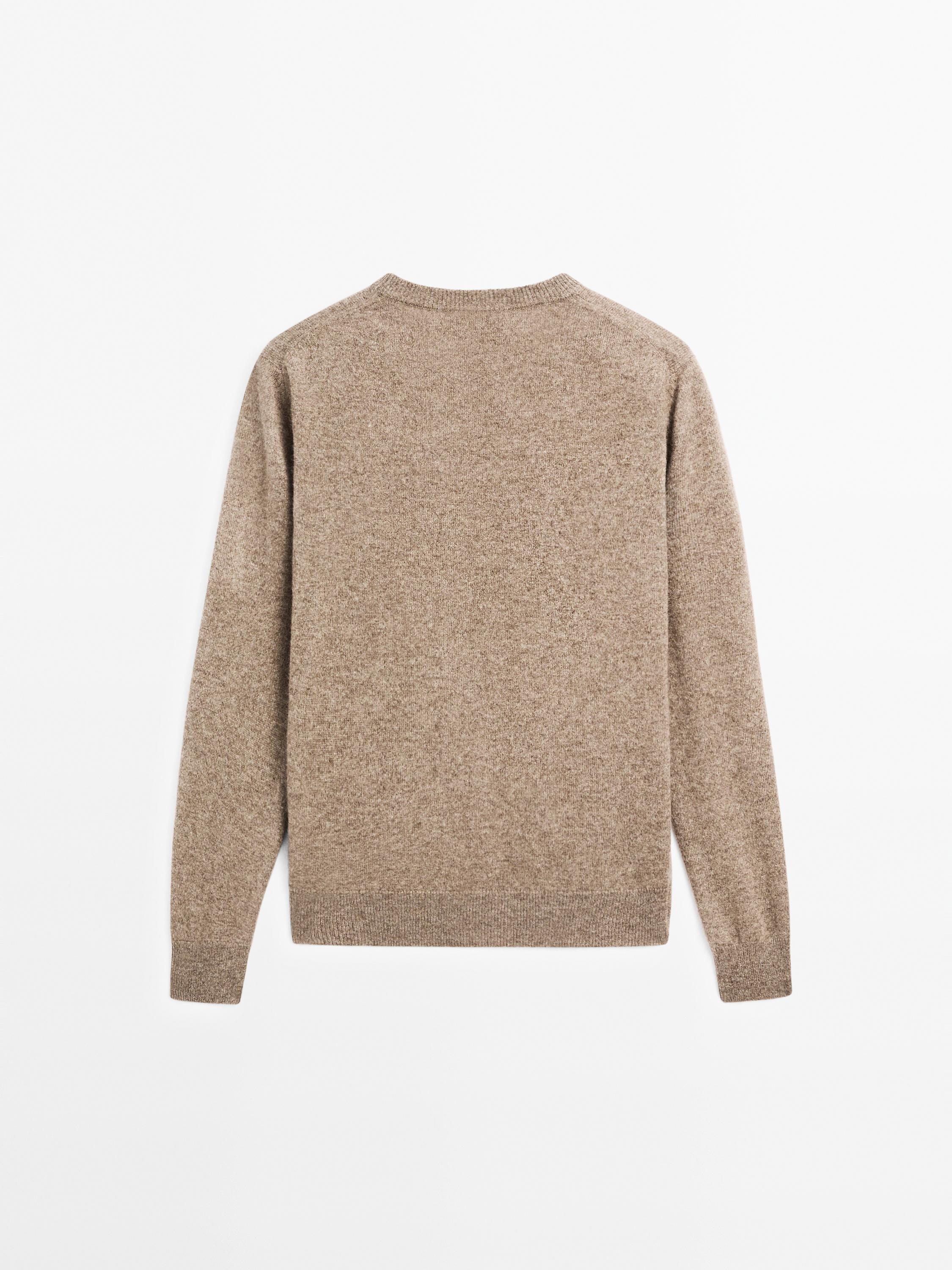 100% cashmere long sleeve sweater