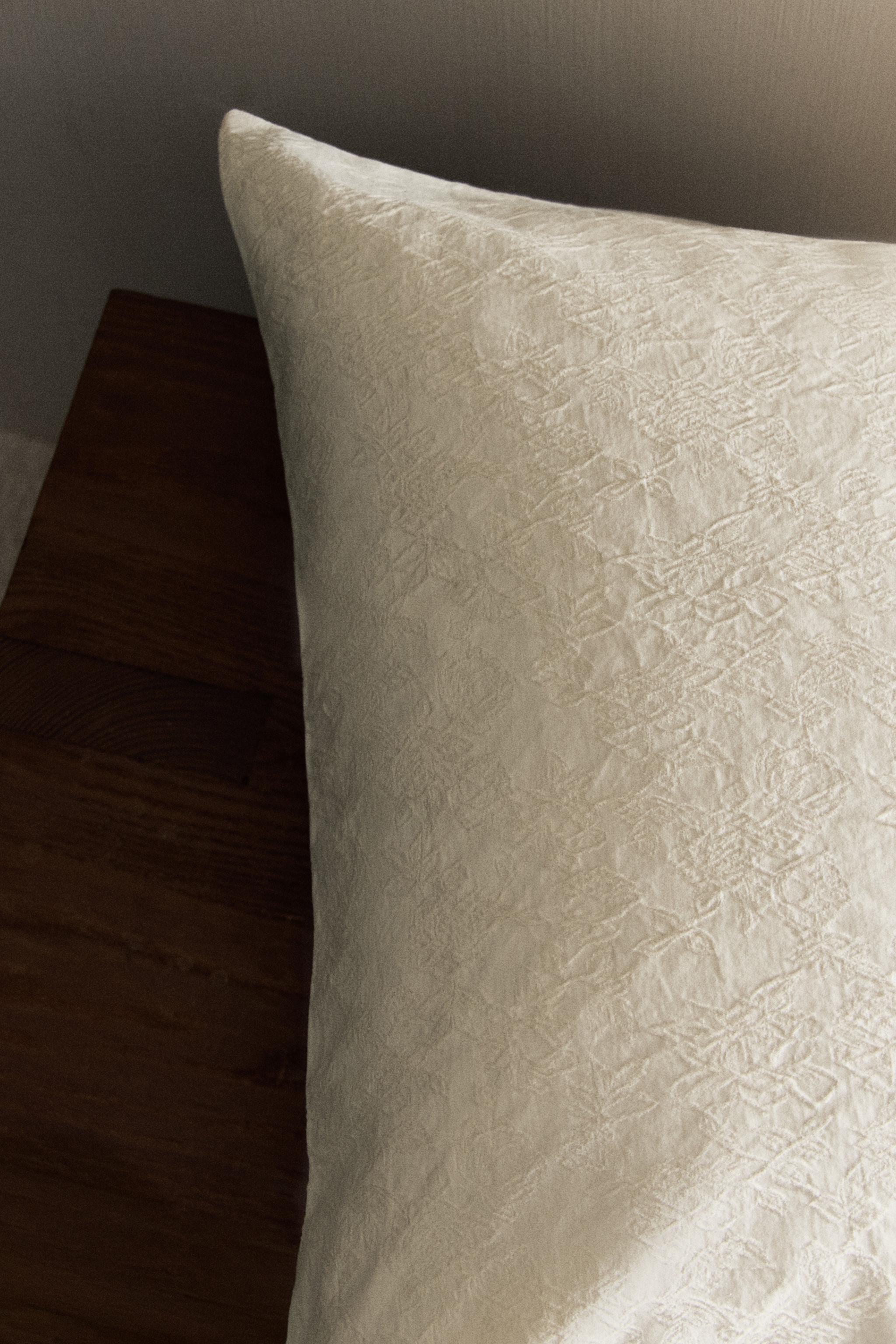 JACQUARD COTTON PILLOWCASE