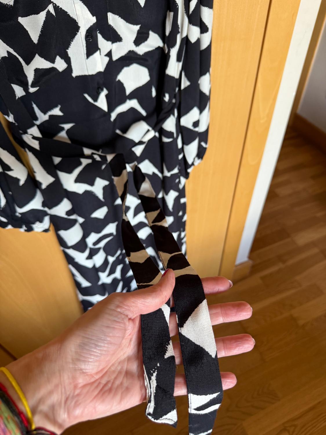 PRINTED DRESS WITH BELT - Image 5
