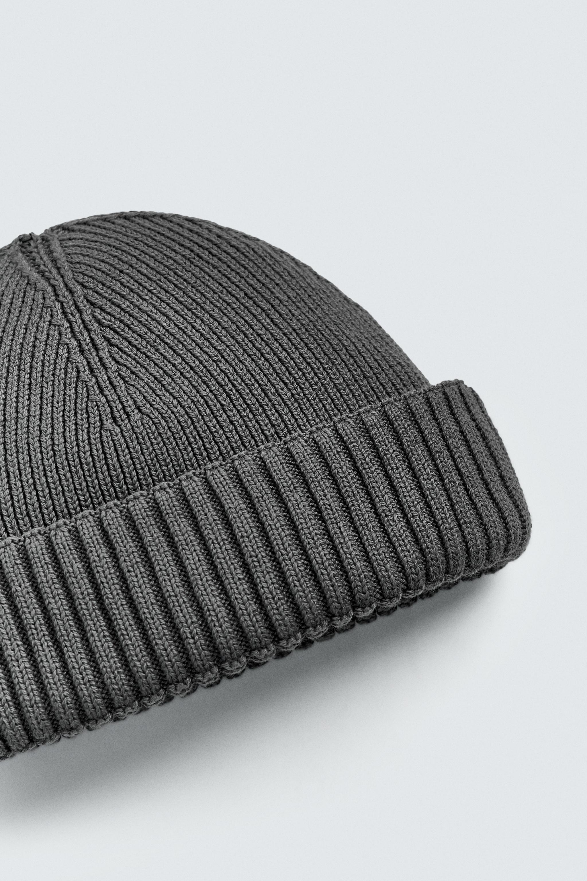 BASIC SHORT HAT - Navy blue | ZARA Canada