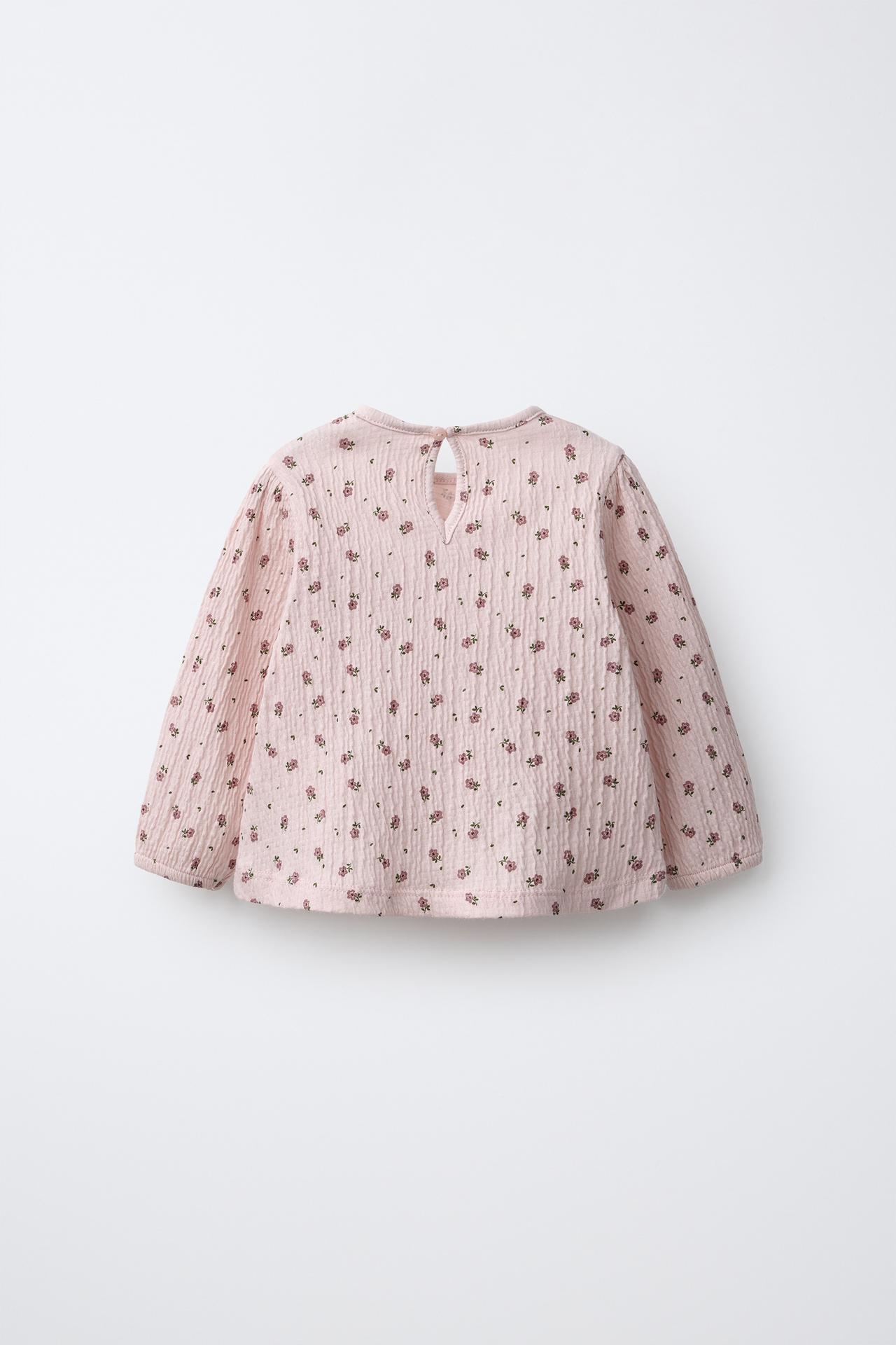 FLORAL TEXTURED T-SHIRT — Pastel pink